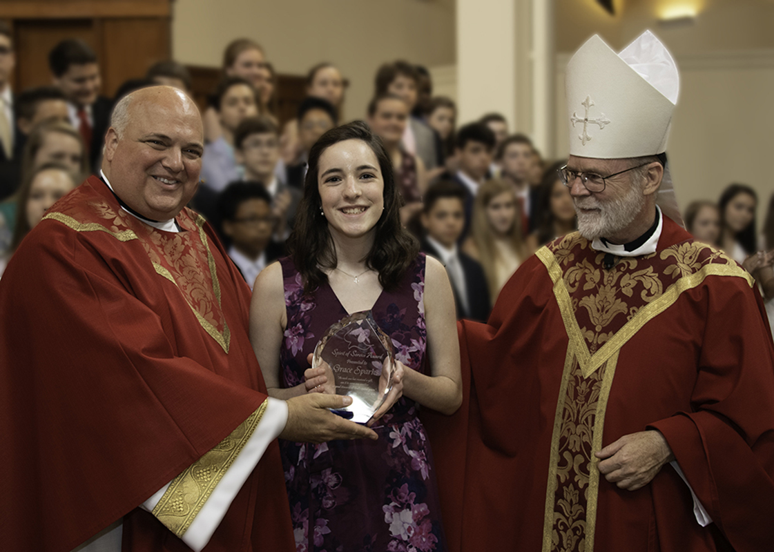 . At the end of Mass, parishioner Grace Sparks was recognized with the parish’s Spirit of Service Award. (Photos provided by MaryAnn Luedtke)