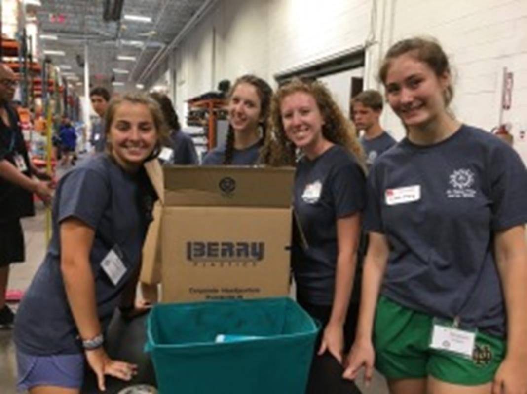 —	Young people from St. Peter Church’s faith formation program recently took part in the parish’s annual summer service effort, “Teen Serve Week.” (Photos provided by Joan Guthrie and Cathy Chiappetta)