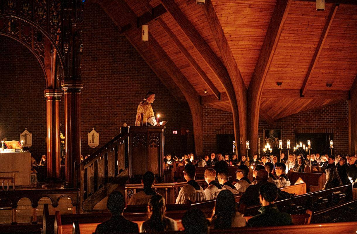 St. Thomas Aquinas Church in Charlotte welcomed Father Matthew Kauth and seminarians of the Diocese of Charlotte for the celebration of a Rorate Mass Dec 4. (Photo via Facebook)