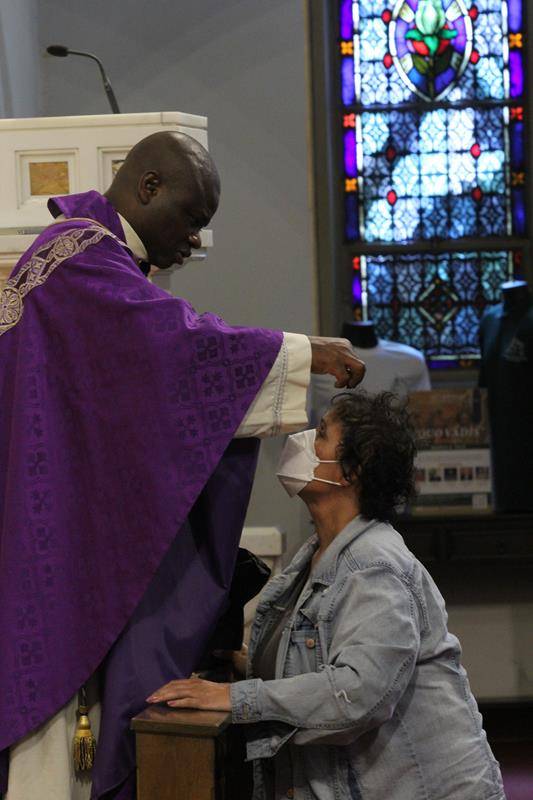 Bishop Peter Jugis celebrated Mass on Ash Wednesday at St. Patrick Cathedral. (Photos by SueAnn Howell, Catholic News Herald) 