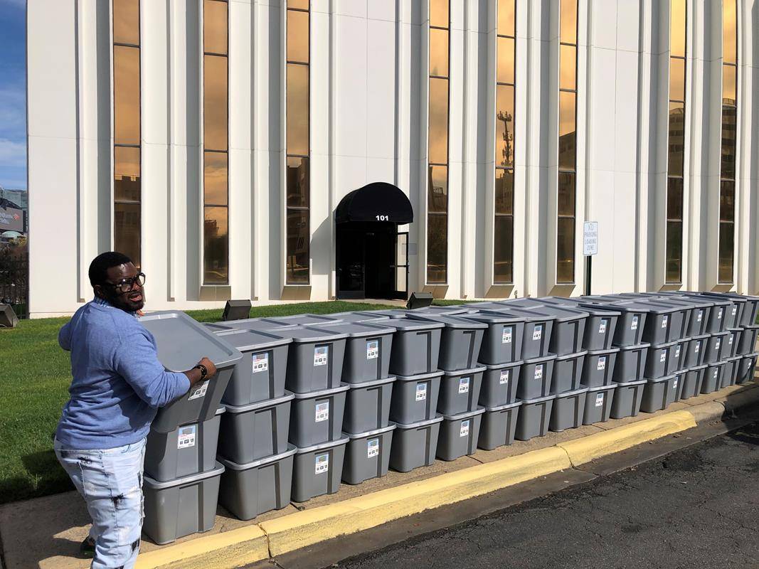 St Matthew holiday basket drive to CCDOC (Copy)