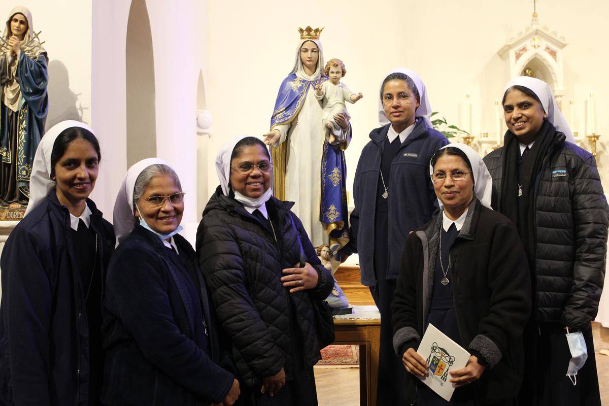 St VDP Sisters at cathedral (Copy)