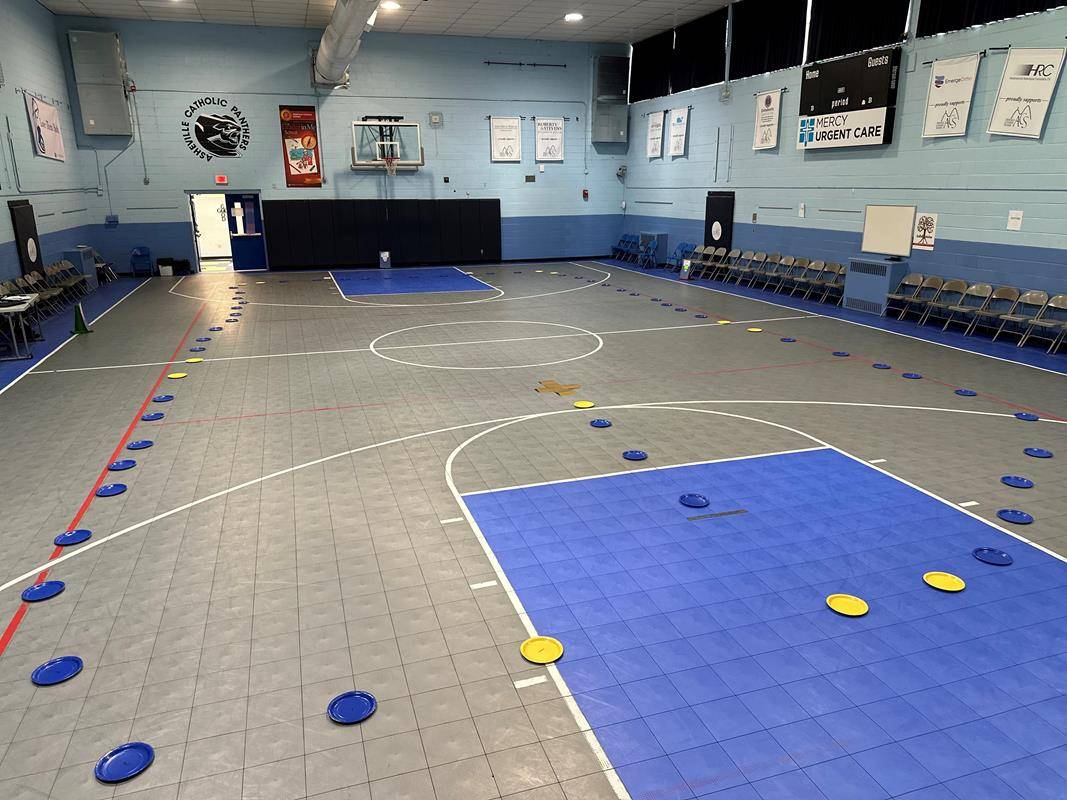 Asheville School students pray the living rosary.