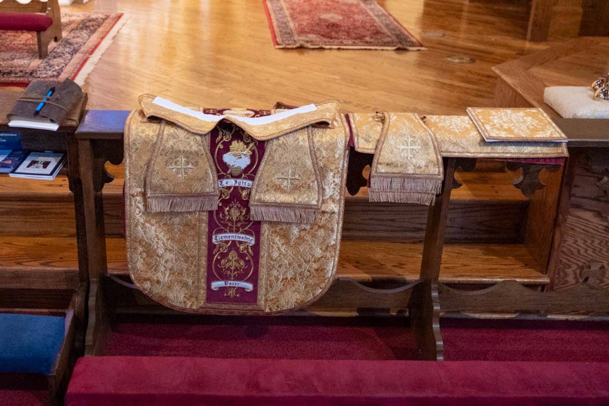 Peter Rusciolelli’s priestly vestments feature symbols of the priesthood, as well as the Sacred Heart of Jesus and the Immaculate Heart of Mary – both feasts occurring over the ordination weekend.