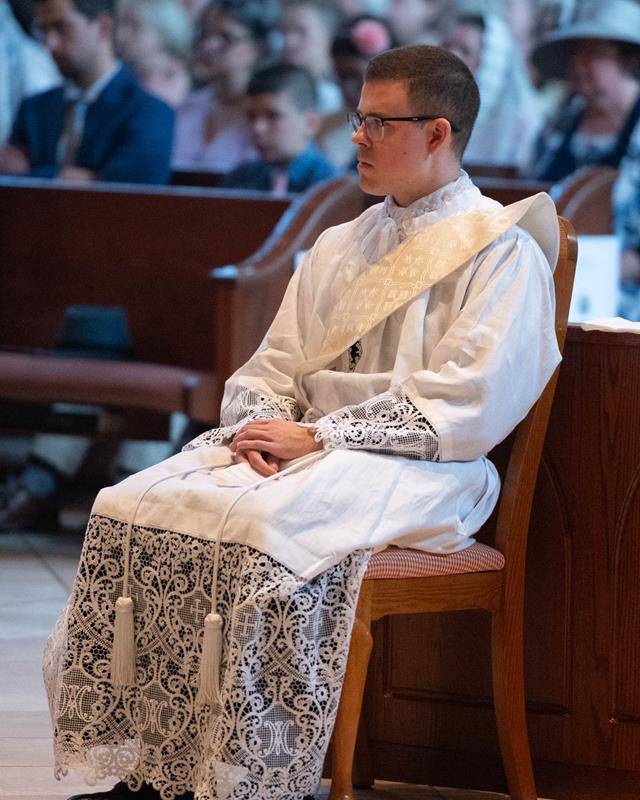 NEW_PRIEST0635 (Copy)