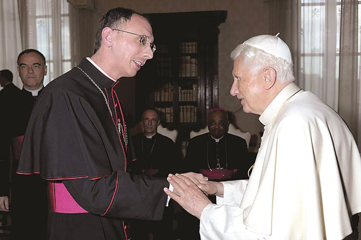 PHOTO- Benedict 2012_Vatican (Copy)
