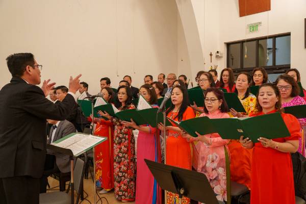 PHOTO- Tet celebration-39