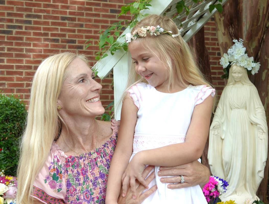 St. Mark preschoolers honor Mary.