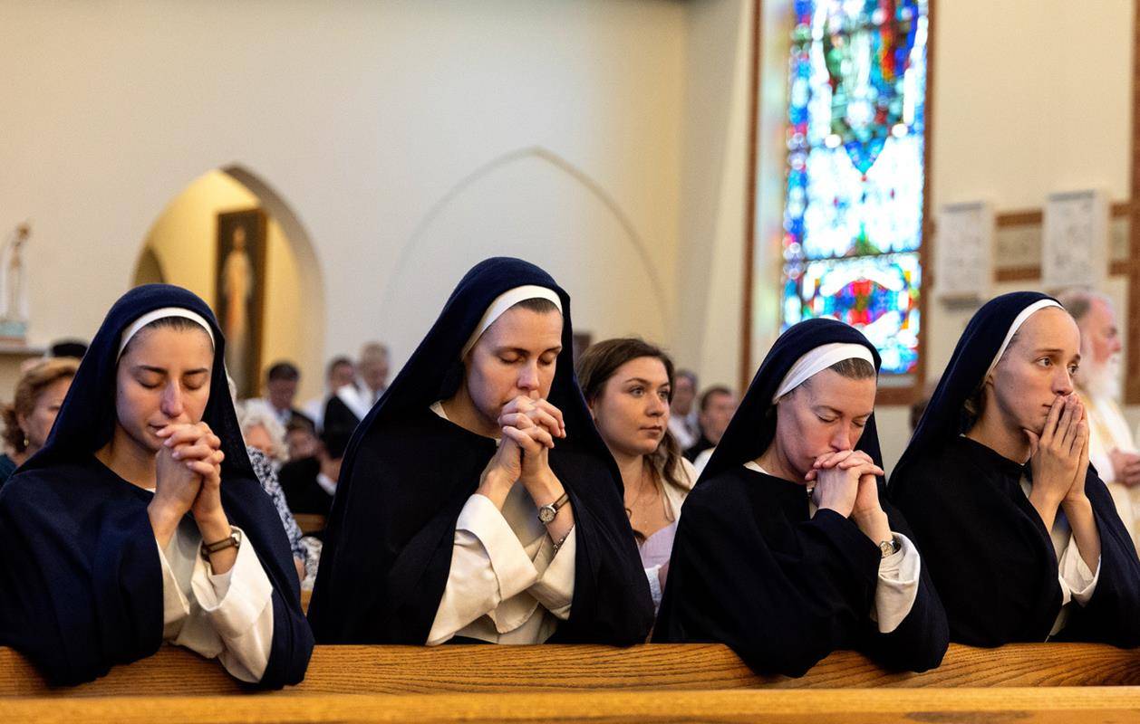 Charlotte_Bishop_Martin_150 (Copy)