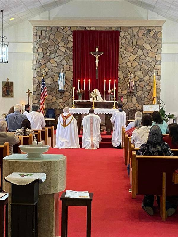 A beautiful procession in King with the Blessed Sacrament. Parishioners from Good Shepherd parish participated on June 2. 