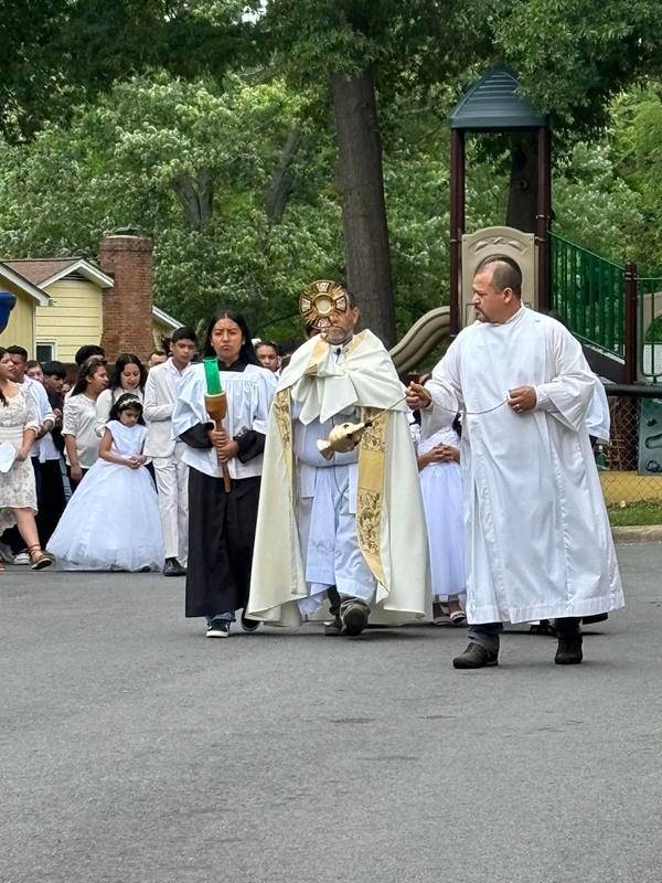 Our Lady of the Assumption Church led a procession on the Feast of Corpus Christi