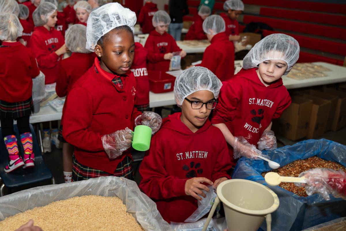 To kick off Catholic Schools Week 2025, the students at St. Matthew School partnered with Servants with a Heart to pack over 50,000 meals for local and global communities,