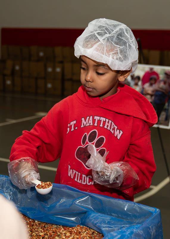 To kick off Catholic Schools Week 2025, the students at St. Matthew School partnered with Servants with a Heart to pack over 50,000 meals for local and global communities.