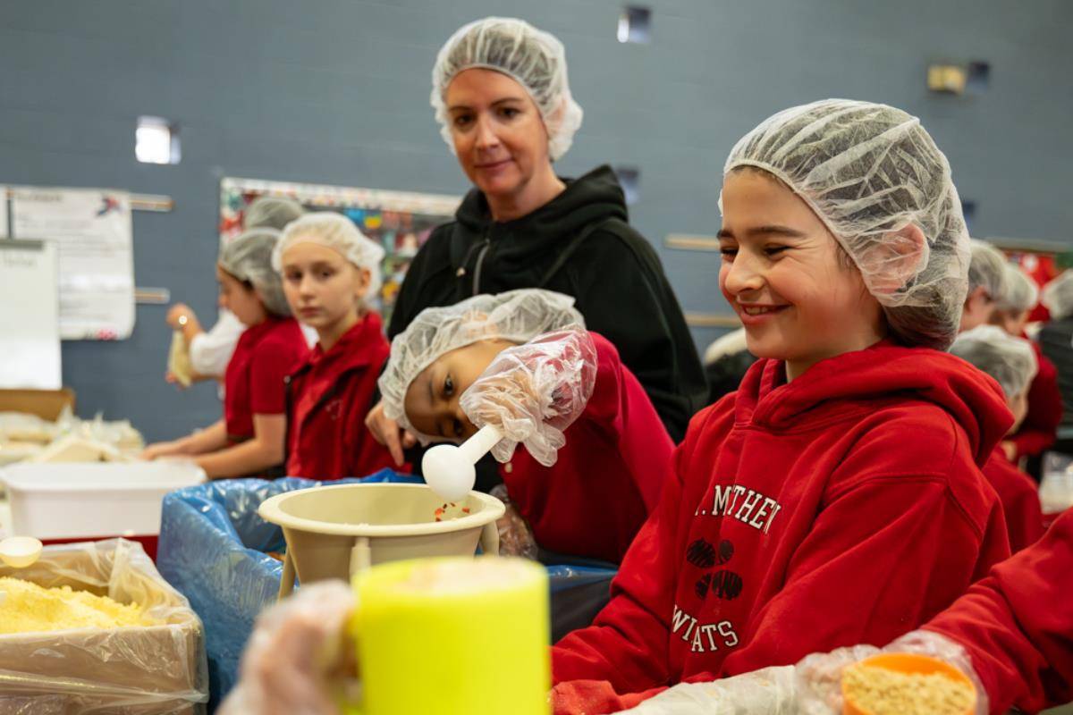 To kick off Catholic Schools Week 2025, the students at St. Matthew School partnered with Servants with a Heart to pack over 50,000 meals for local and global communities.