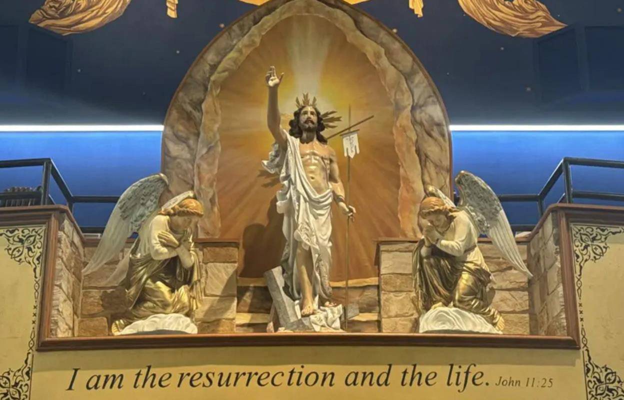 Lisa Autry Forest City nave detail (Copy)