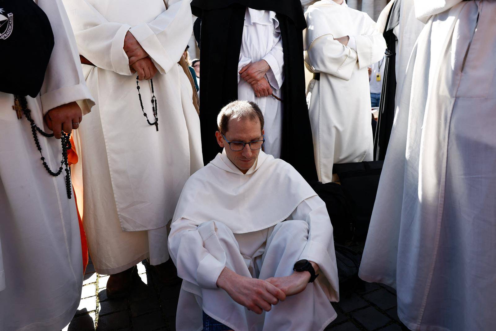 20250426T0500-OBIT-FRANCIS-FUNERAL-REAX-1794856 (Copy)