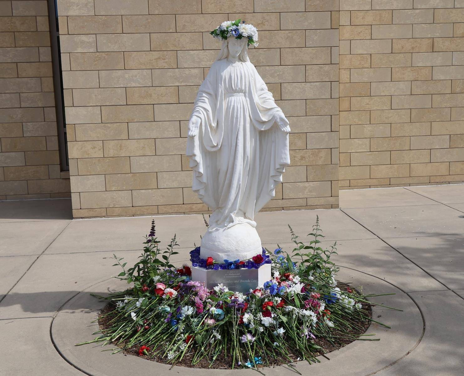 Together, students and staff prayed the Rosary and processed around campus, lifting their hearts in prayer and love.