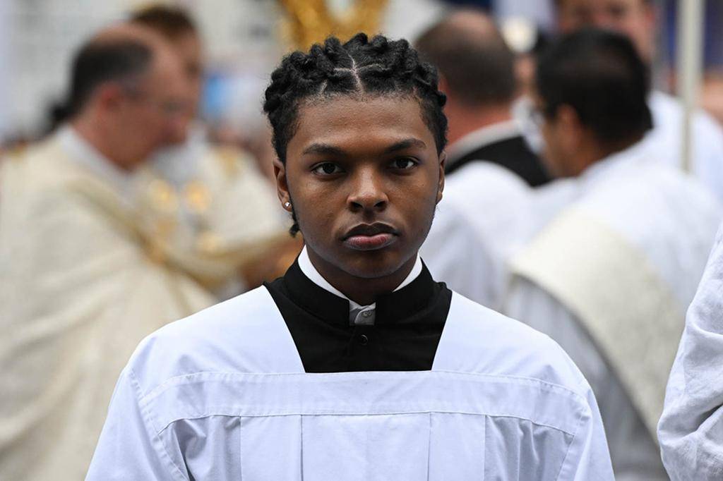 PHOTO - Black catholic5 (Copy)