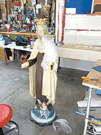 012122 Statue prep3