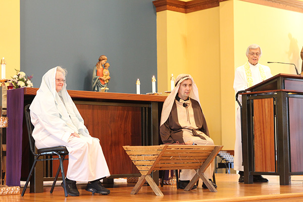 121925 holy angels mass inside