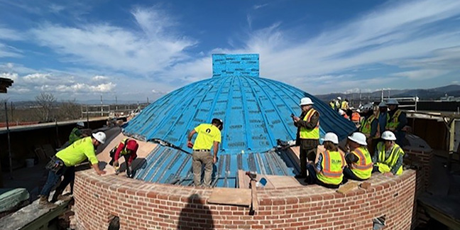 Copper dome regains shine at St. Lawrence Basilica 