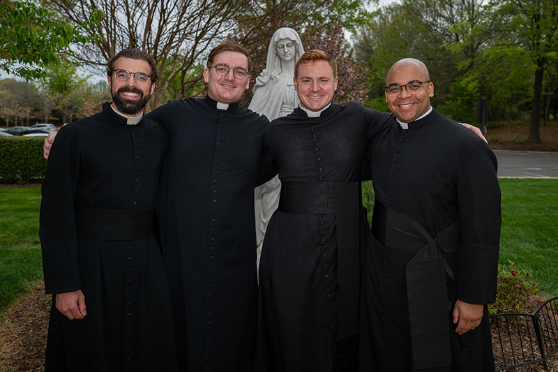 051126 Deacons