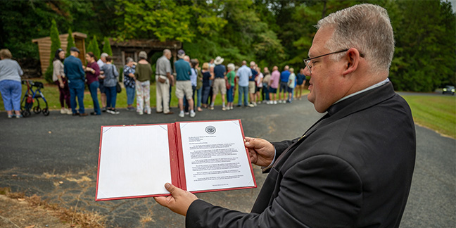 Waxhaw petitioners pledge commitment to new parish