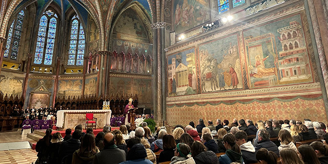 St. Francis' relics open for veneration for first time in 800 years