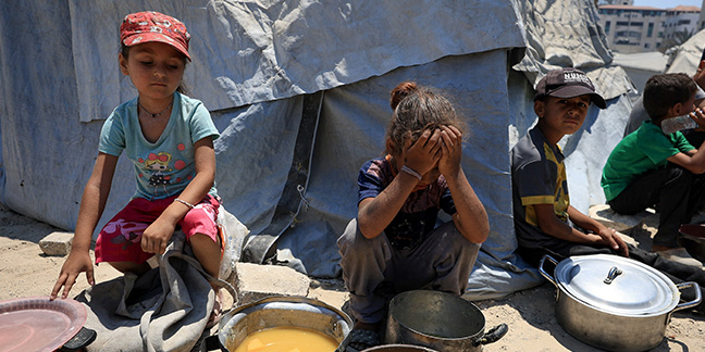 World cannot remain indifferent to suffering of migrant children